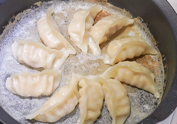 冰花煎餃做法 冰花煎餃做法