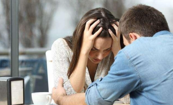 女友不理我应对