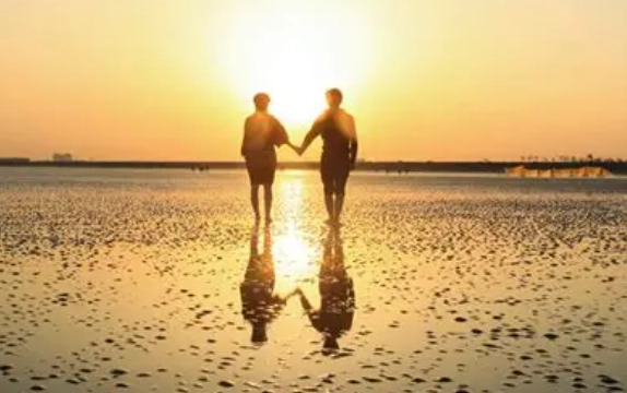 雙子男喜歡一個人的表現