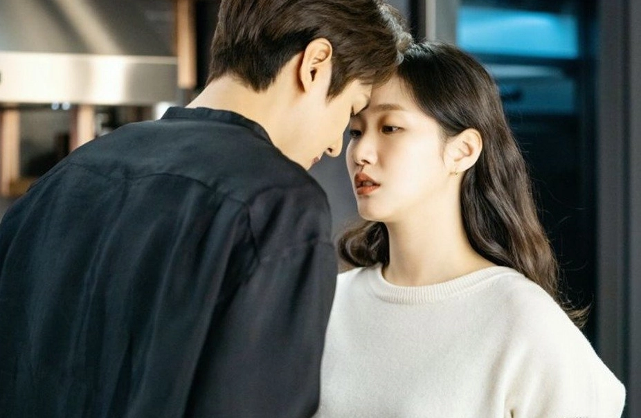 處女女分手後還愛的表現：10個隱藏信號與深度解析