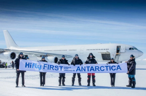 南極旅行飛機成本