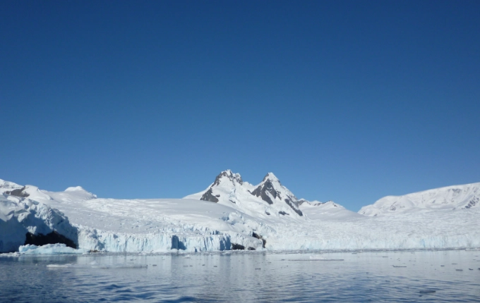 南極月份比較 南極月份比較