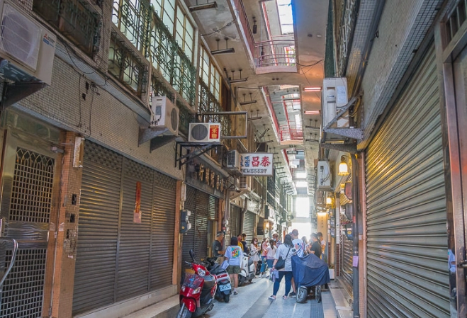 高雄鹽埕區約會去處