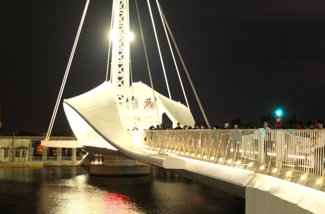 高雄鹽埕區約會去處