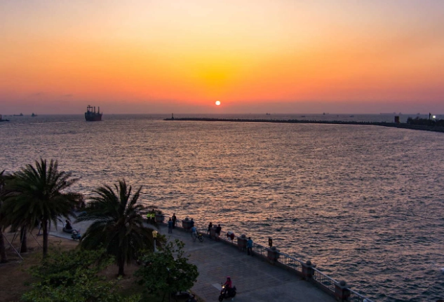 西子灣日落時間